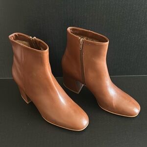 Bernardo Nola Bootie 10M Brand New tan / brown leather